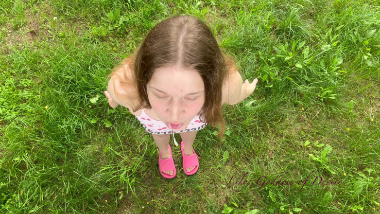 Lily, Goddess of Desire: POV: Der Stiefvater gibt mir einen Schwanz, damit er sich...