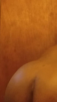 Twerka con quel culo grasso