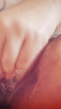 Shaving & Sudden Urge: Nicoletta, Live Shaving and Peeing