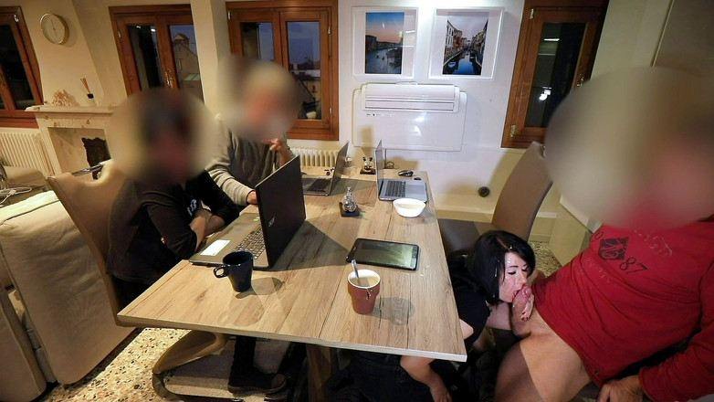 Alexandra Wett: 18 år gammal under mötet! Injiceras två gånger!