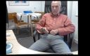 Silver Fox Sex: Friday afternoon show ending with big cum
