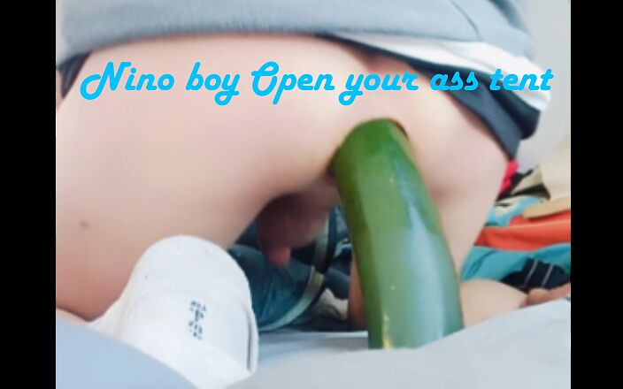 Culopeke: Sexy blonďatá kluk otevírá svůj zadek