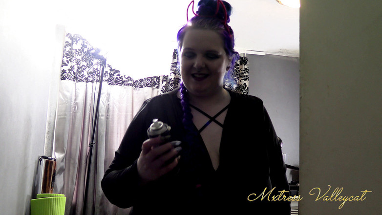 Mxtress Valleycat: Navždy mladá