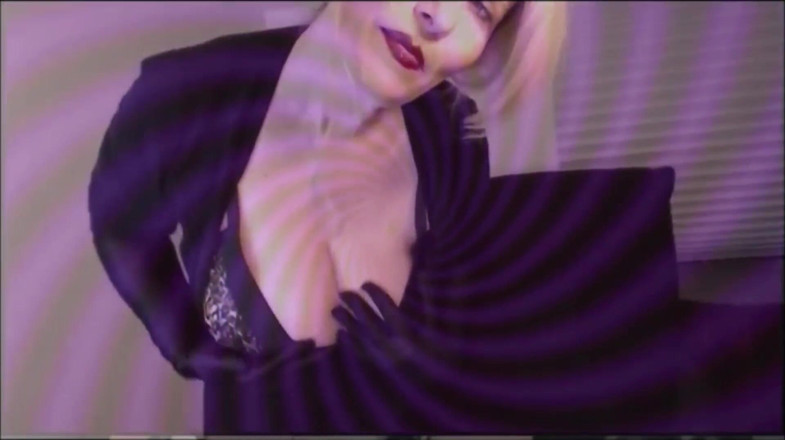 Mistress Chadford: Silky satin gloves