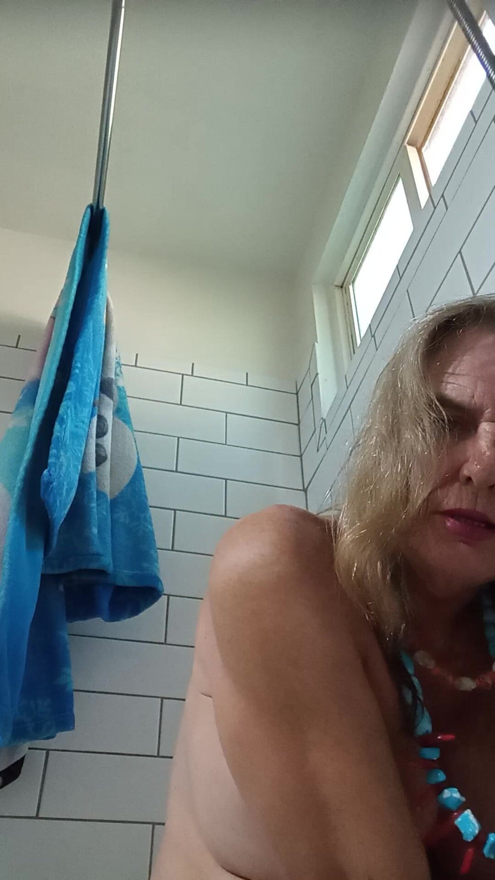 Lizzy Yum: Lizzyyum Sd iunie 2026 Tachinare