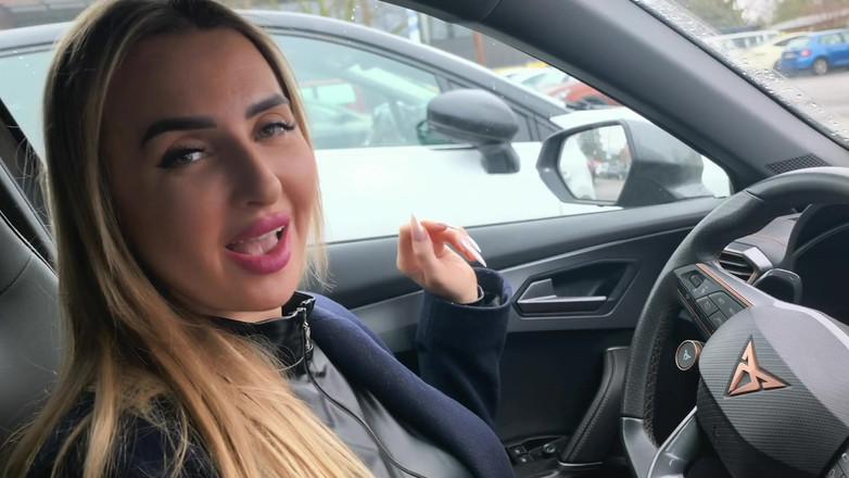 Goddess Lena: Dea che Pompa i Pedali