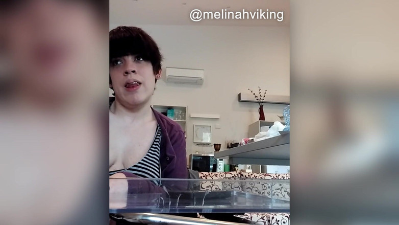 Melinah Viking: Walenie ze mną w domu