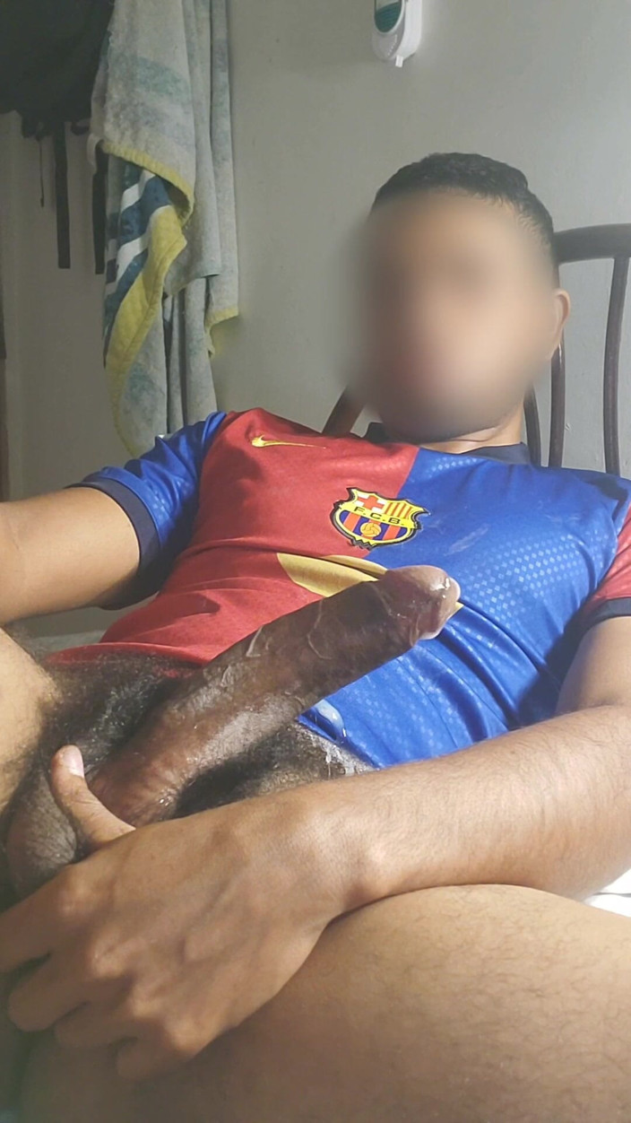 Charlieburrito: Masturbating a Big Cock