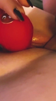 Je fourre la chatte de ma belle-mère avec ma bite bien dure