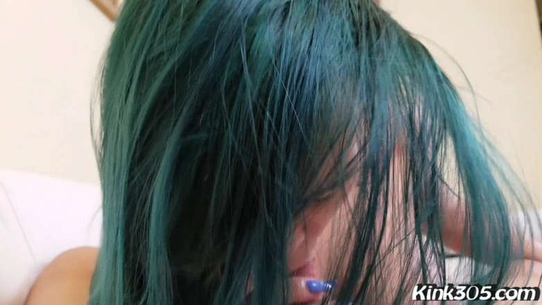 Alex Ace 305: Sexy 19letá latina saje dobrého ptáka