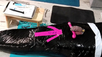 Master Dansan: Cewek homo yang dibungkus smiley