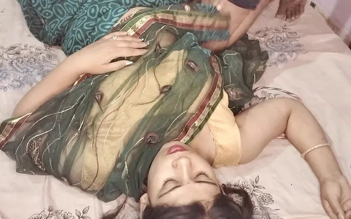 Sexy Girlfriend Girl: Tight Pussy Desi Bhabhi in Saree Fucked Hard by Devar...