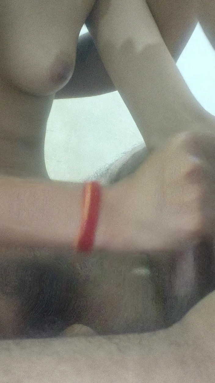 Yourxxx04: 宝贝让水德西女孩 chudai 射精，德西吉尔