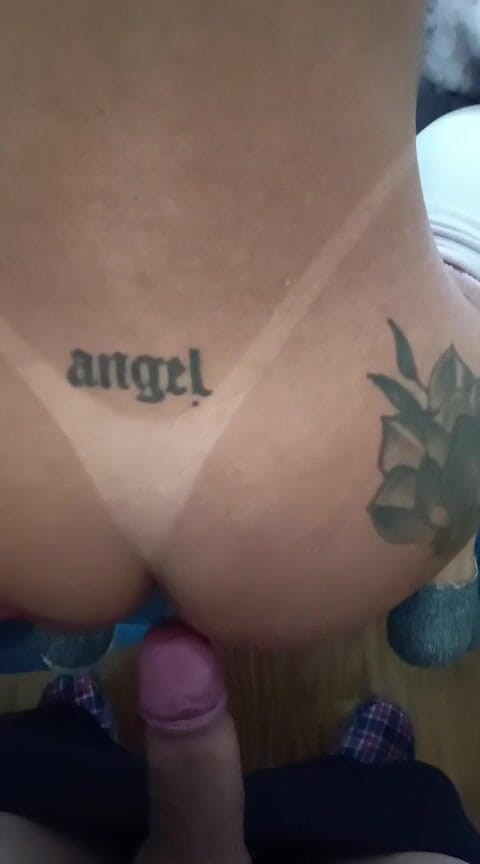 EvellynSilva: Han leker med May Ass