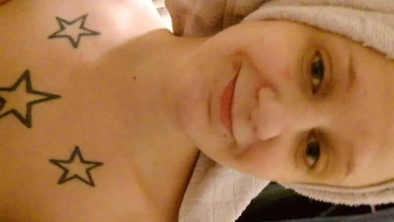 billig29: Playing After Taken Shower