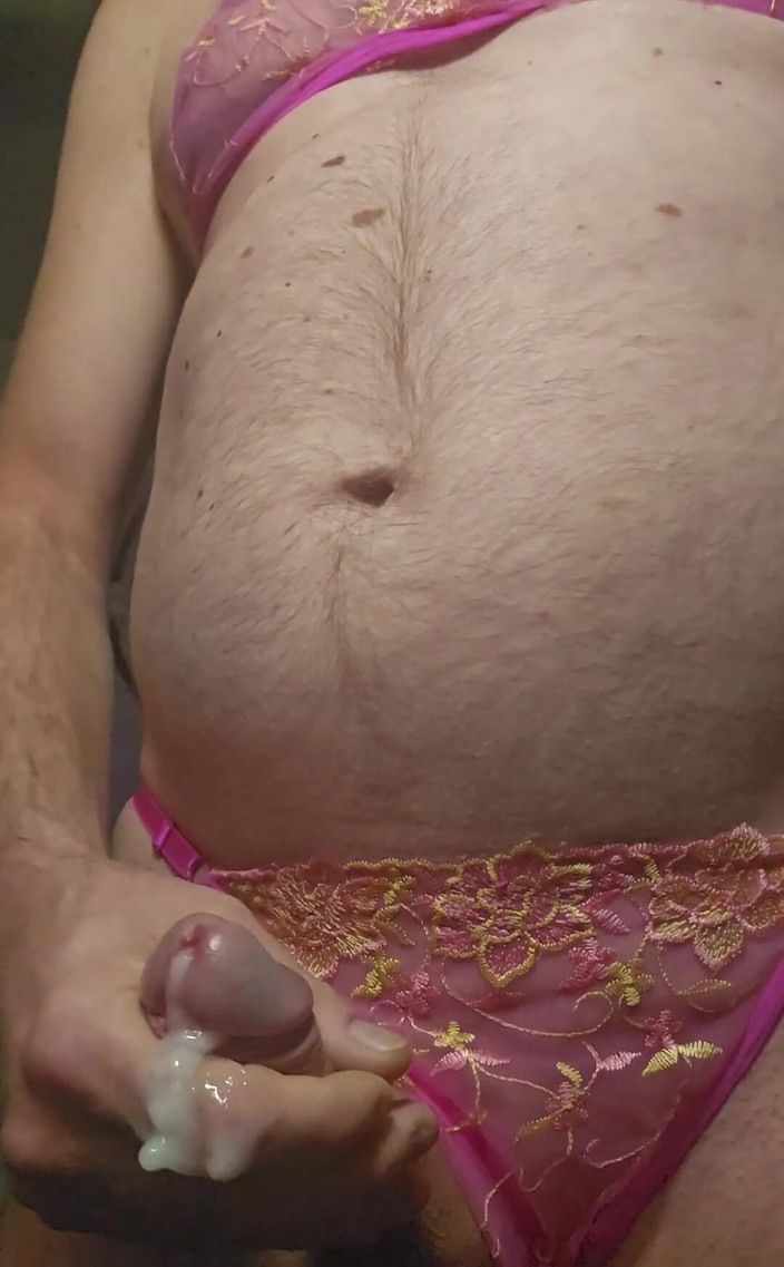 Fantasies in Lingerie: Solo klaarkomen in mijn lingerie deel 1