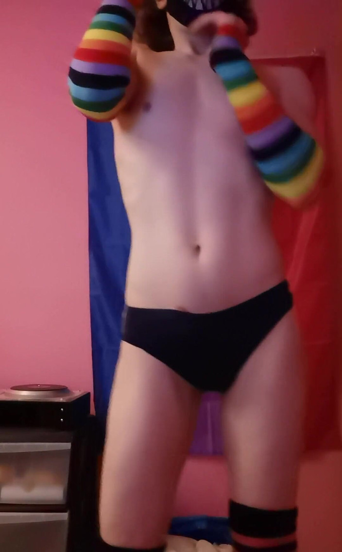 Rainbow Femboy: 내 트위터에서 몇 가지 동영상