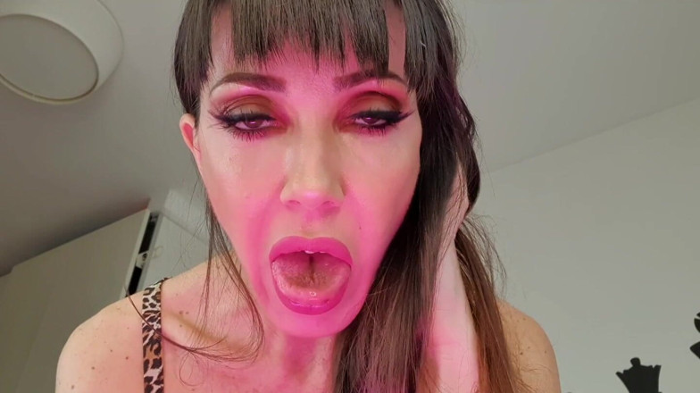 Sofia Star: Giant Girl Wants to Eats You