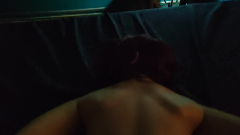 JelaiBora: Uwielbiam, kiedy pieprzy mnie ostro od tyłu w mojej ulubionej...