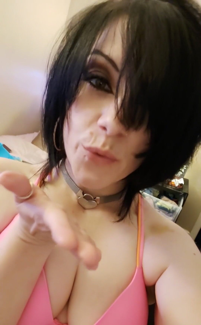 MolliexXx: Well Guys I Want to Remind Everyone to Be Kind...
