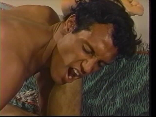 Gays Case: Zwarte dekhengst Dom Sinclair penetreert zijn blanke minnaar Troy Adams