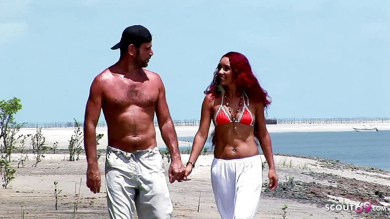 Full porn collection: Руду тінку Марсію трахає прямо на пляжі її хлопець