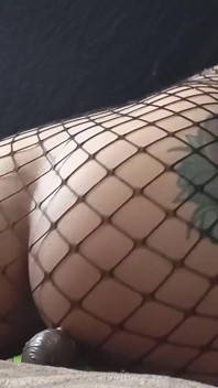 Uctívání polibek čichání a lízání mé perfektní pinay ass giantess facesit vol 002