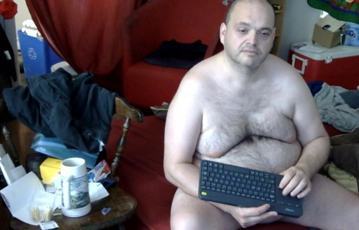 Caressonnous: Uvolni se nahý