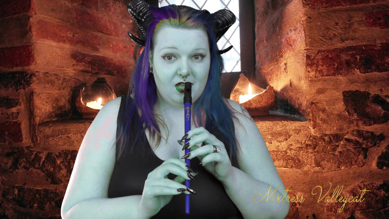 Mxtress Valleycat: Demon bard makes you their worshipper
