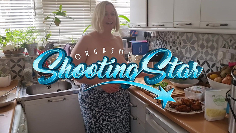 Shooting Star: Titten und Pizza mit Sternschnuppe &amp;leia Organa.