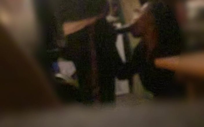 Jenko: Y o u n g thot enak banget nyepong kontolku