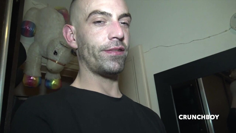 Bareback fun party Paris: Alex norman wurde von dem heterosexuellen jungen Tommy roh gefickt