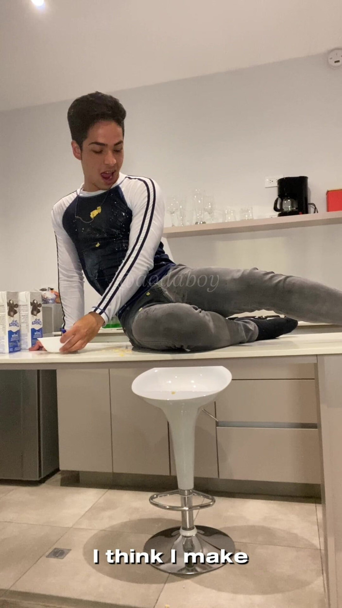 aodaboy: Mandi Dalam Susu Dan