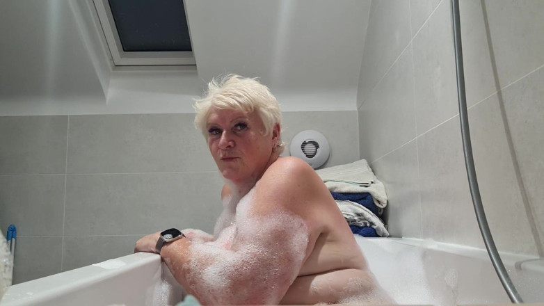 Uk Joolz: Bath time bubblez