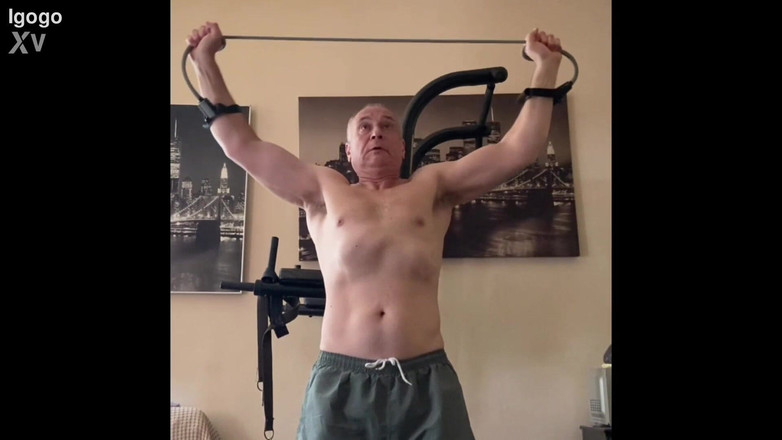 Alex Art: Film z tělocvičny