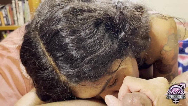 Nikki Montero: Negra trans de Chicago é uma puta puta