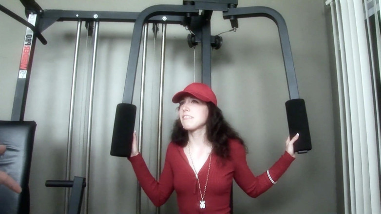 Full porn collection: In the fitness room she lets the owner fuck her...