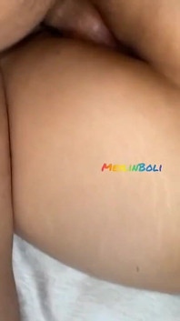 Ev yapımı porno komşumu rahatlatıcı buluyorum ve sonunda sikişiyoruz