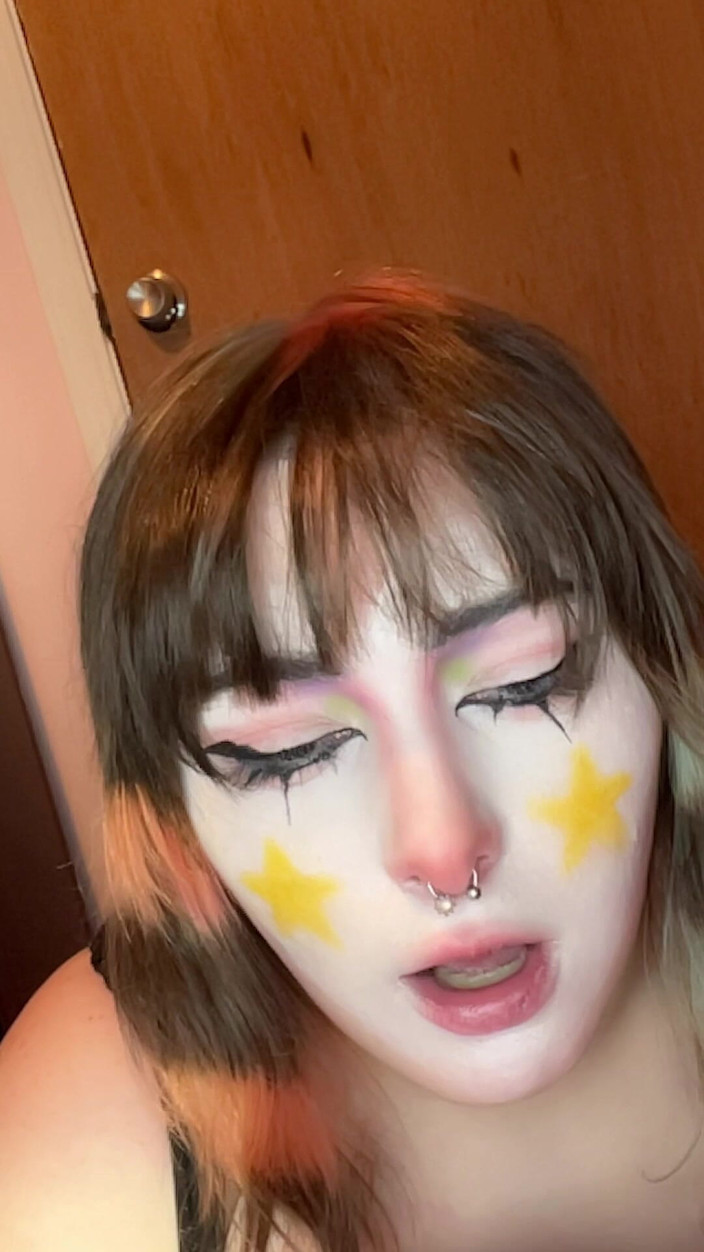 Mushroombitchx: Galaxys Orgazm Yüzü