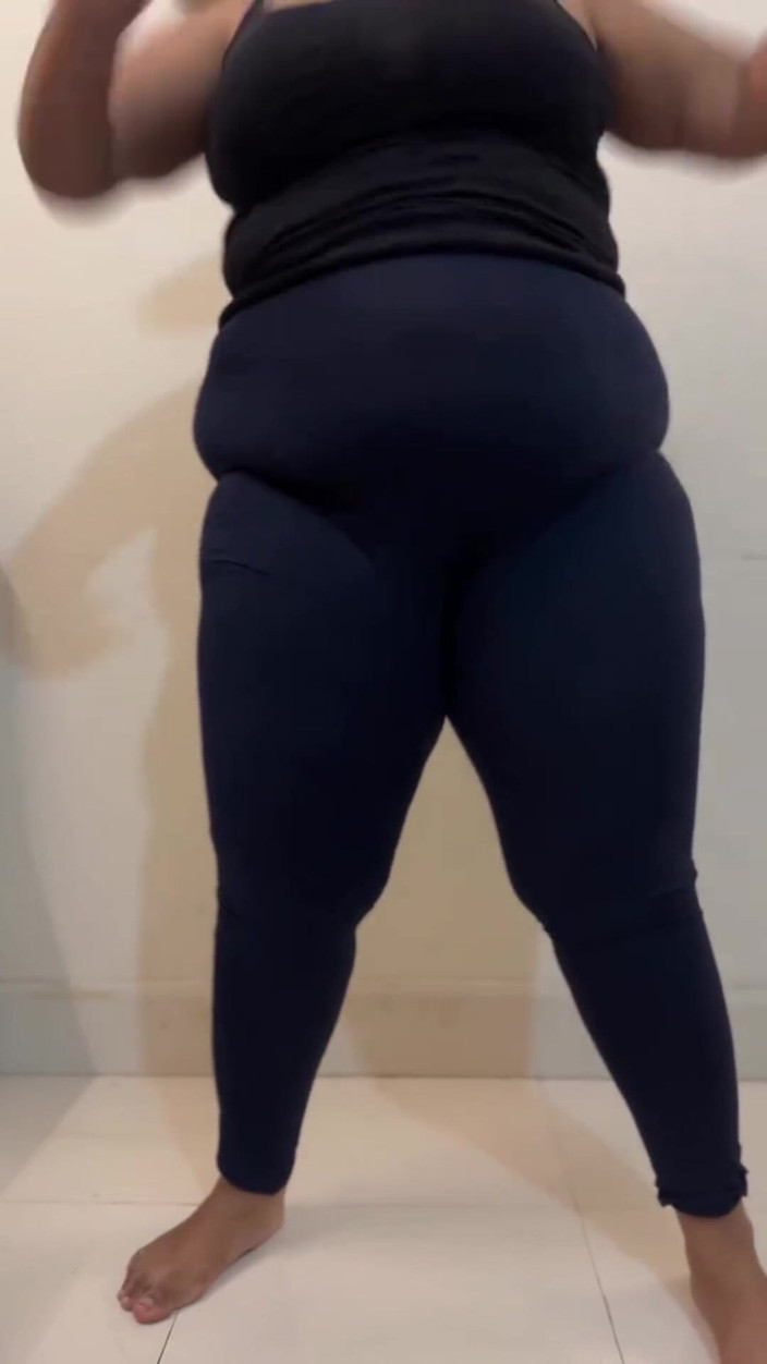 Aria Mia: Sfw Vlog: Big ass BBW Duże cycki Muzułmańska Dziewczyna Anippe...