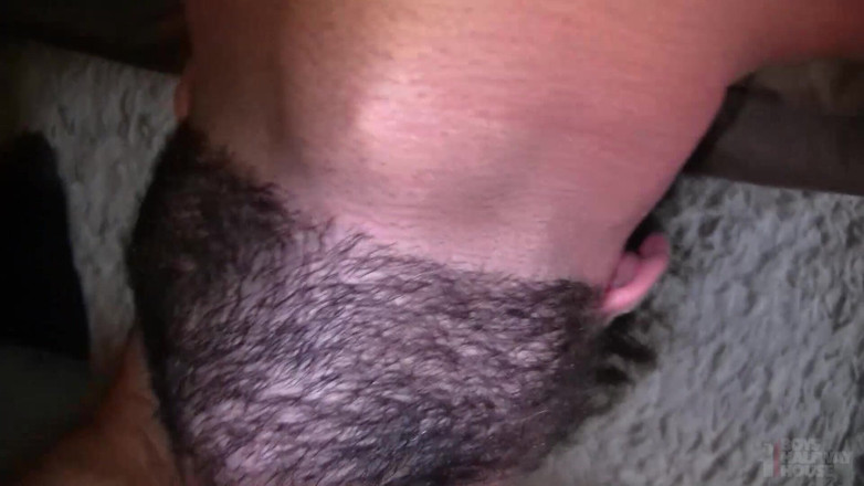 Boys half-way house: 흑인 대물 자지에게 따먹히는 18세 소녀