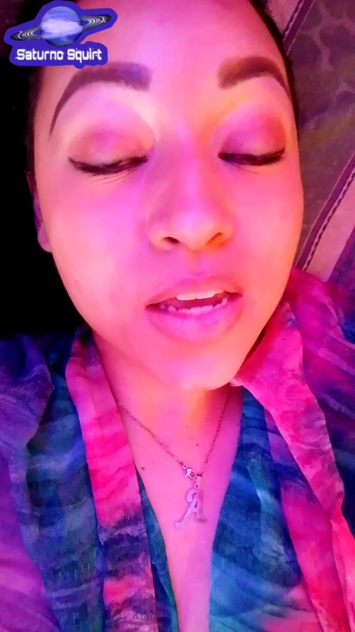 Saturno Squirt: Saturno Squirt Outdoors and Does JOI to Suck Your Penis...