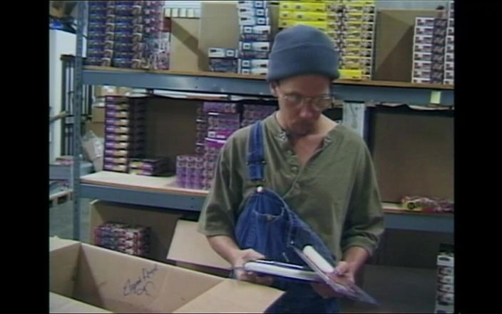 MMV films - The Original: Ošukal mě tvrdě zezadu v továrně můj nadržený přítel s...