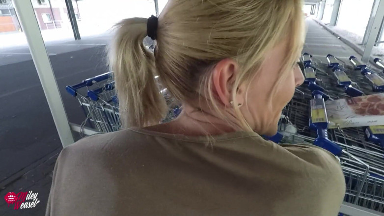 Miley Weasel: Wtf!! Stranger Guy Fucks Me Public in the Ass!!