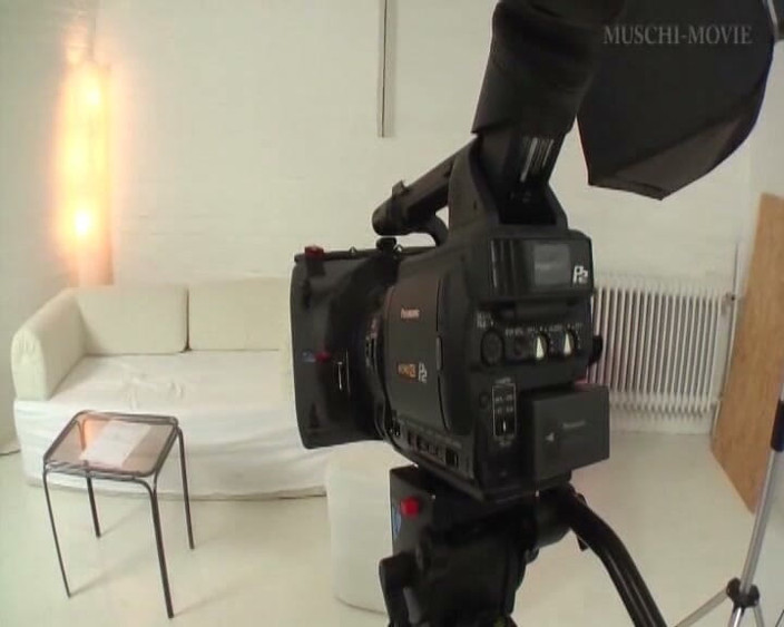 Horny girls want to fuck: Raw Hardcore Heat: muie, jucării anale și sex în trei