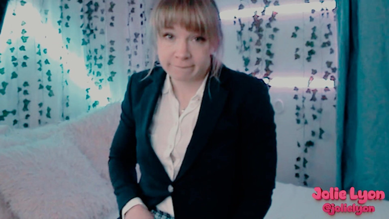 Jolie Lyon: Tôi, mẹ kế, băng sex hiệu trưởng