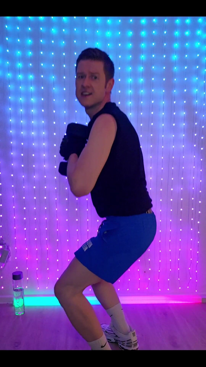 Roman Heart: Fitness Workout in blue CK Shorts 
