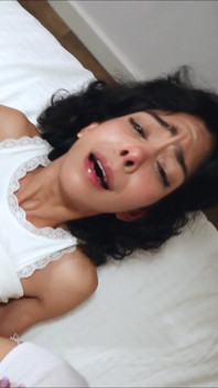 Skinny Cindy Luna Bedroom Pounded Hard