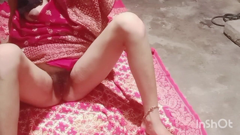 Pushpabhabhi51: I Have Only One Saree, Drink It with Desi Bhabhi