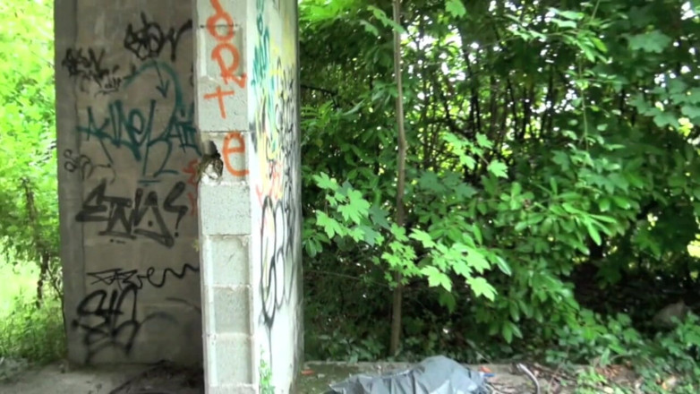 Crunch Boy: Gay used by twink in exhib outdoor
